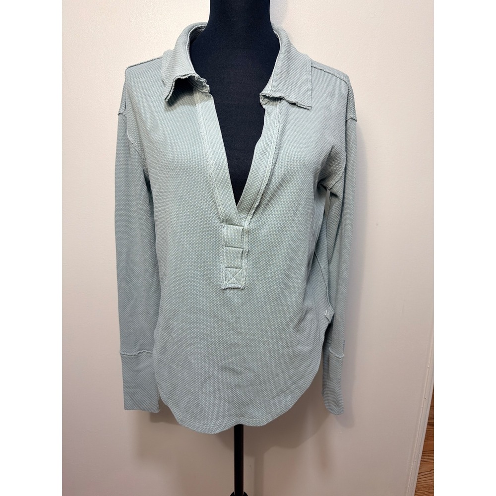 We The Free Anakin Thermal Top XS Waffle Knit Henley Sage Green V-Neck Thumbhole